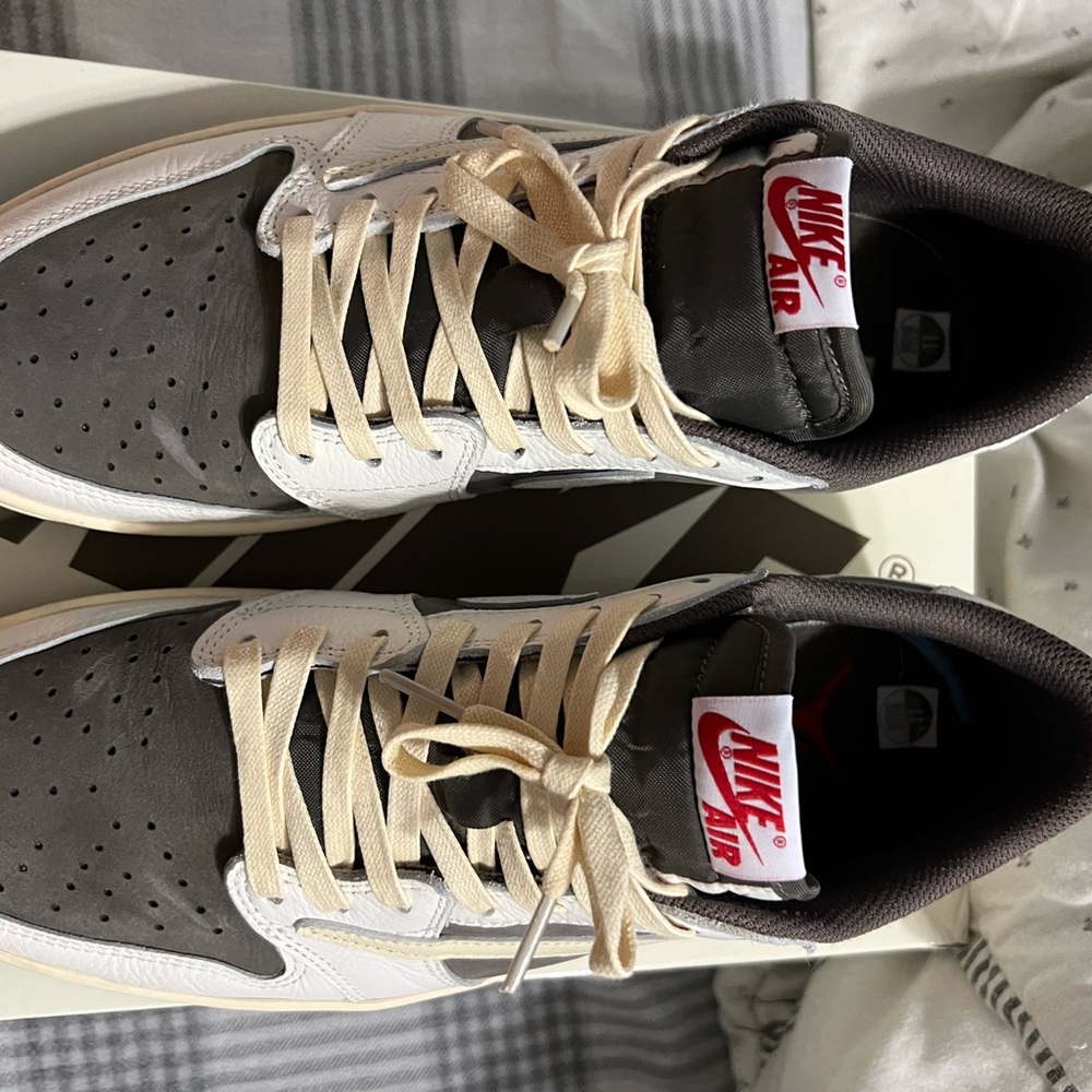 Travis Scott Reverse Mocha 1